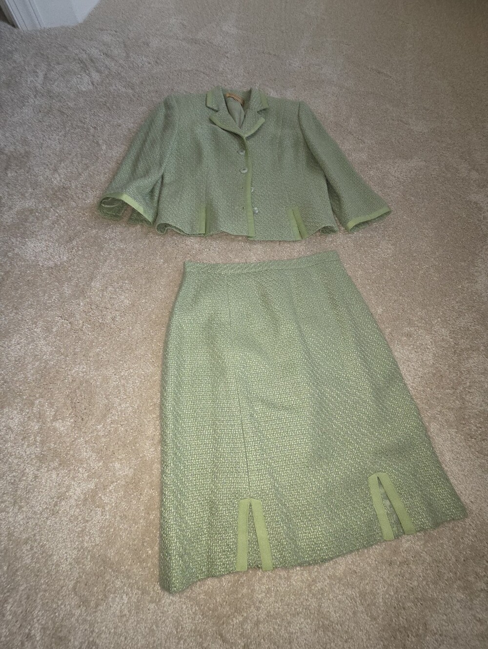 Women's Light Green Tweed Skirt Set - Classic Two-Piece